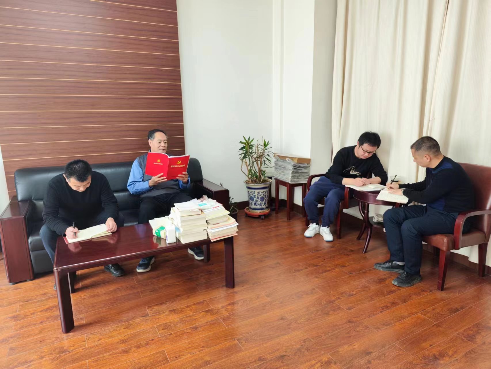 微信图片_20230207171100.jpg